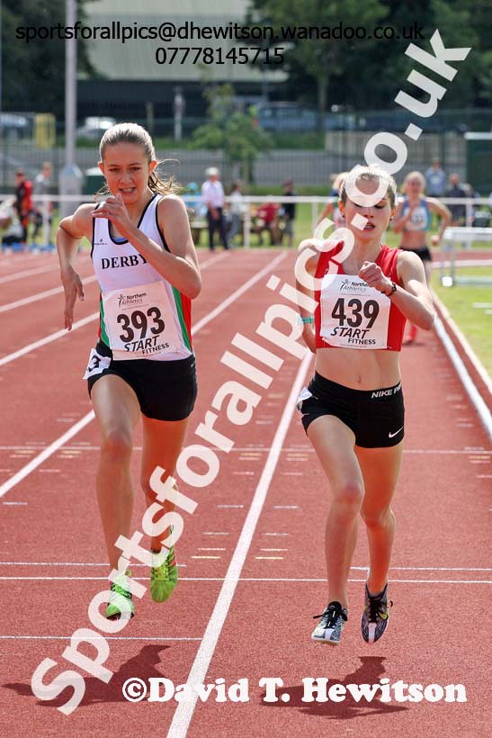 Womens under-17s 1500 metres, Northern Under-13s, U-15s and 17s Championships. Photo: David T. Hewitson/Sports for All Pics